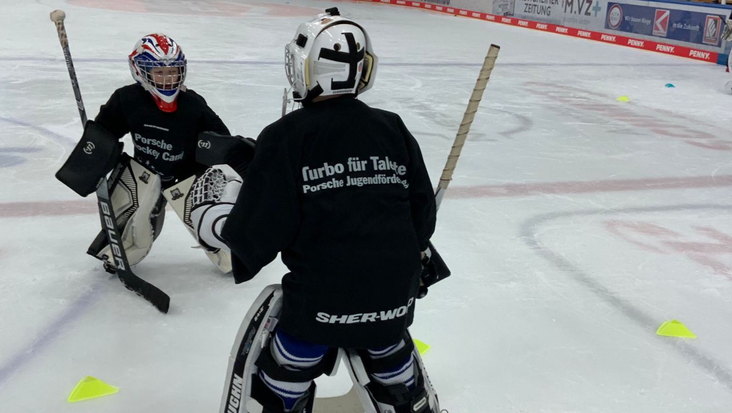 Porsche Eishockey Camp, Bietigheim-Bissingen Steelers, 2022, Porsche AG